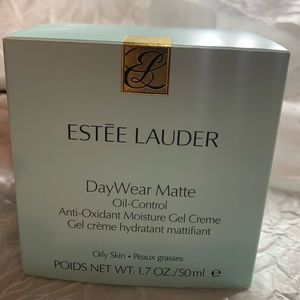 Daywear matte 1.7 oz